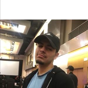 Meet your Posher, Julian